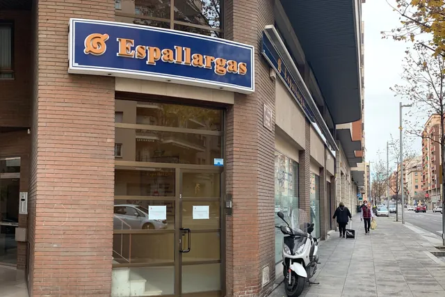 Benvinguts a Espallargas · Carrer dels Comtes d'Urgell, 25, Lleida